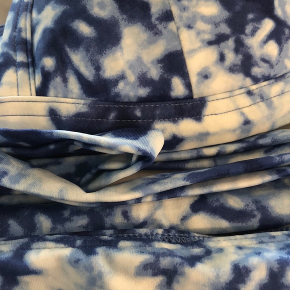 Bikini - Picture 4 of 6